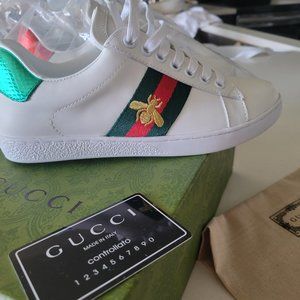 Gucci Women's Ace Sneaker with Bee